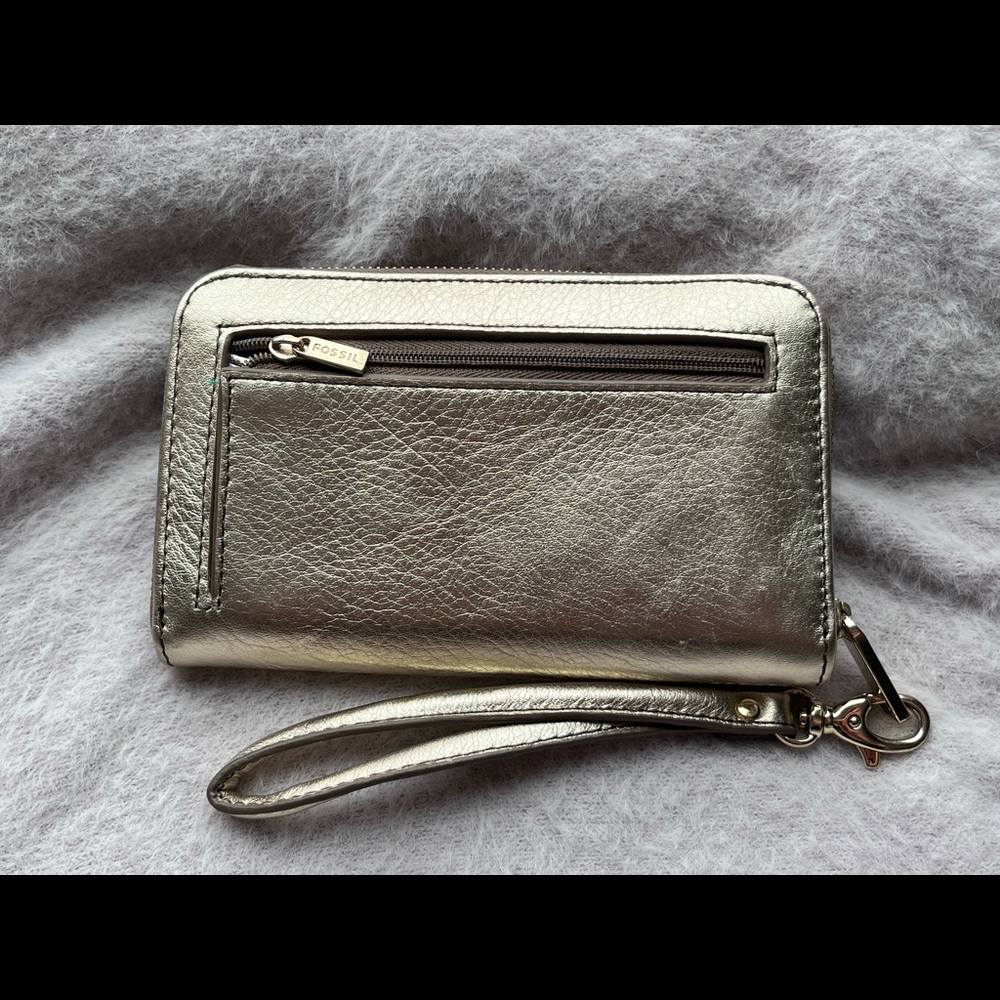 Fossil Gold Wristlet Bag - Picture 2 of 12